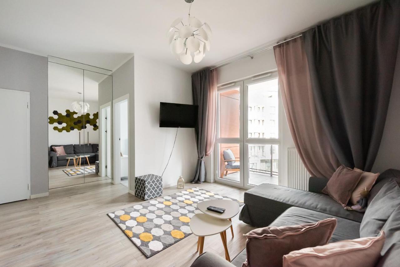 Ursynow Geometric Homey Apartment Warsaw Exterior photo